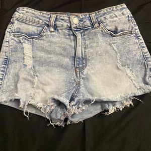 Almost famous Jean shorts